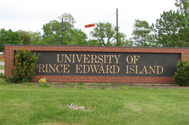 Trường Đại học Prince Edward Island, Canada
