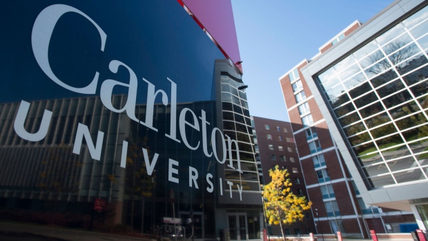 Trường đại học Carleton University - Canada