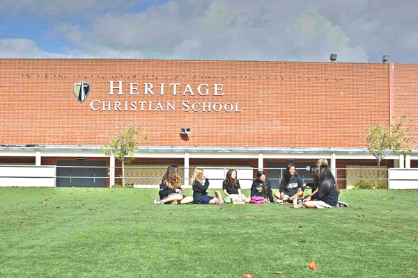 Trường trung học tư thục Heritage Christian, California - Mỹ